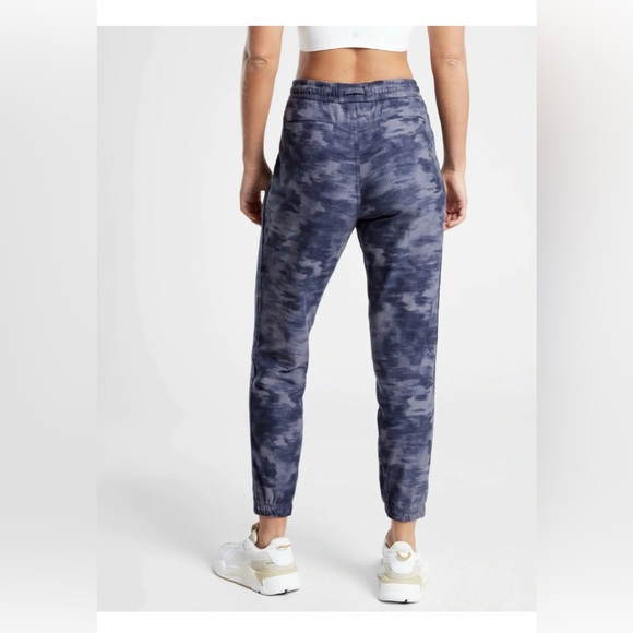 Athleta Farallon Printed Jogger Pants - Picture 2 of 7